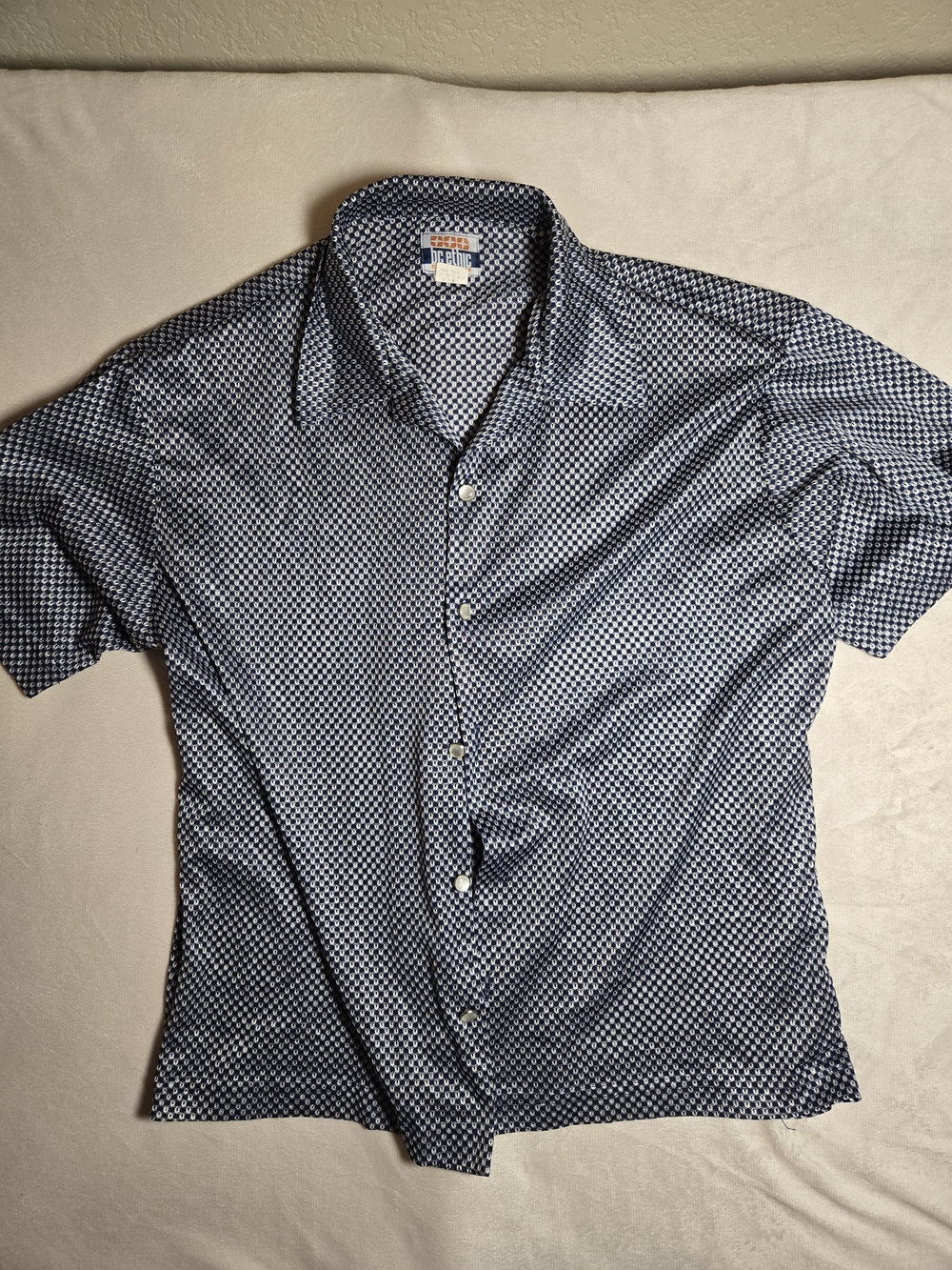 Vintage BC ETHIC Men's Navy Patterned Short-Sleeve Button-Up Shirt Rare
